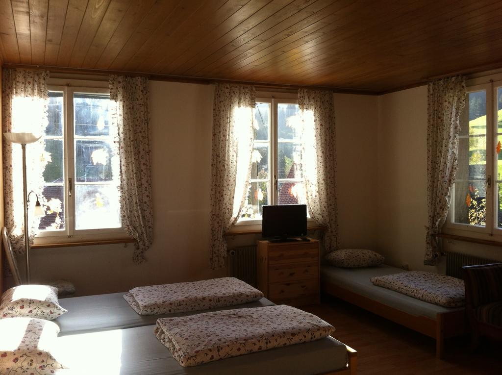 Bed and Breakfast Gasthof Am Bach Boltigen Номер фото