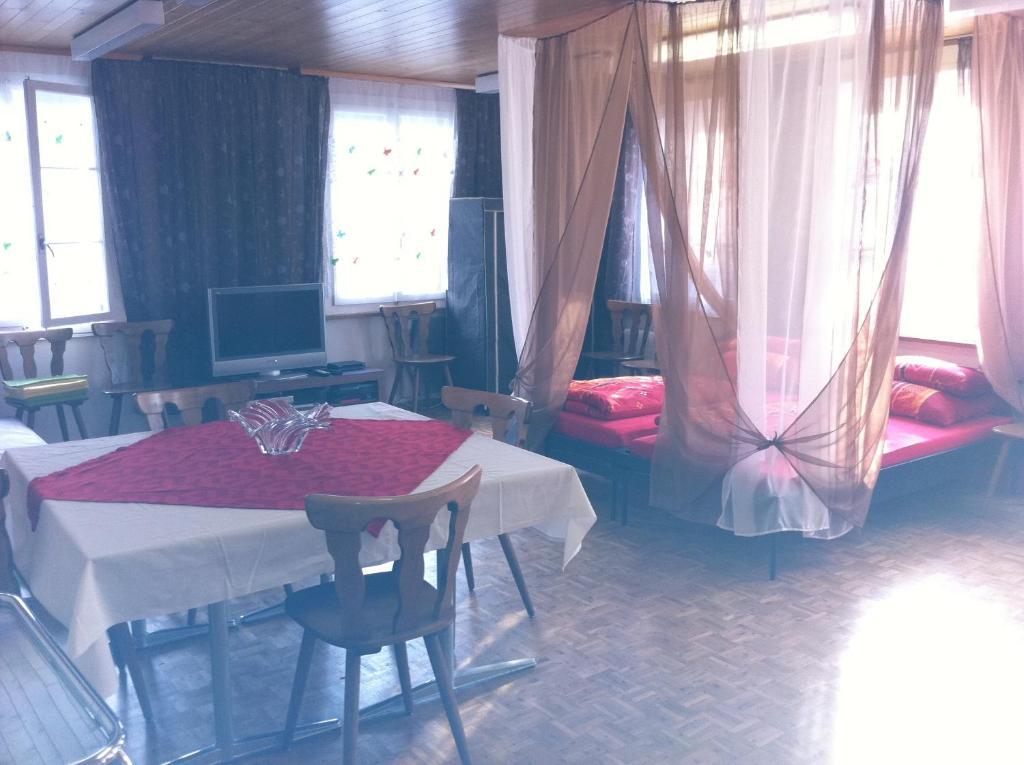 Bed and Breakfast Gasthof Am Bach Boltigen Номер фото